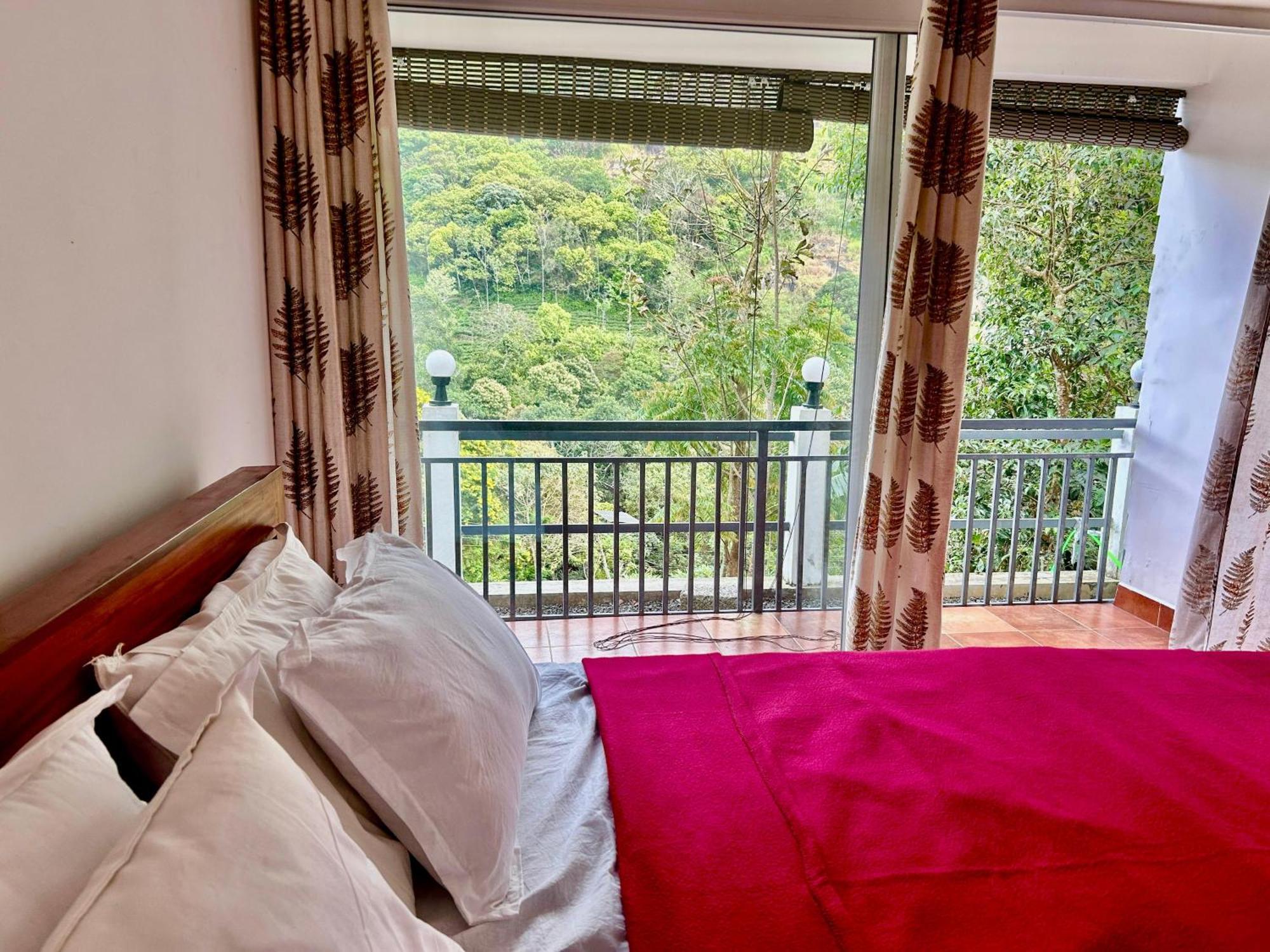 Misty Heights Peermade - Private Mountain Villa Retreat Vandiperiyār エクステリア 写真