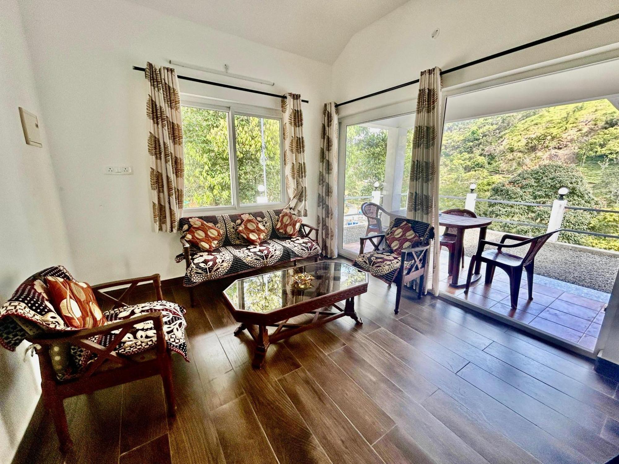 Misty Heights Peermade - Private Mountain Villa Retreat Vandiperiyār エクステリア 写真