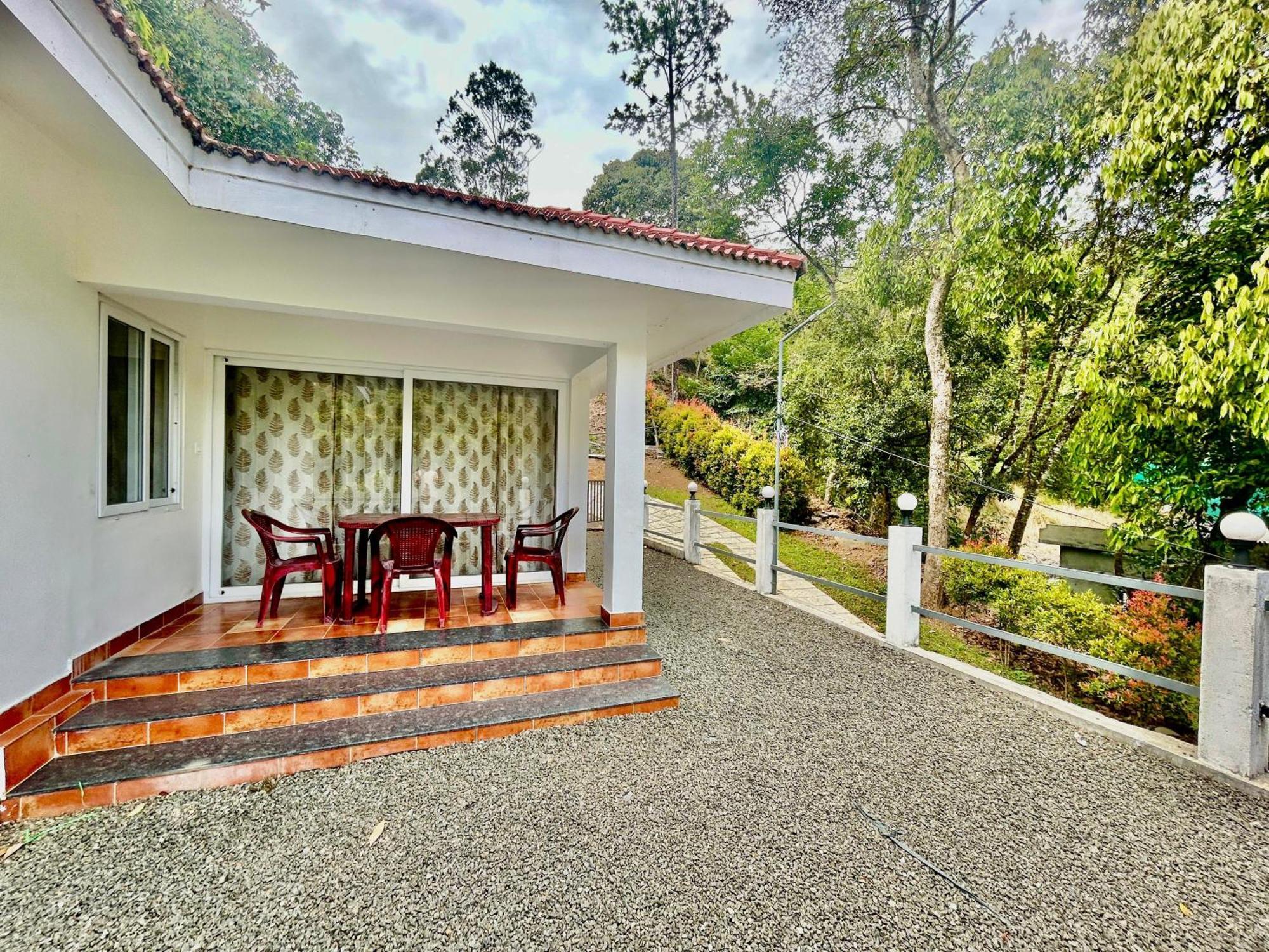 Misty Heights Peermade - Private Mountain Villa Retreat Vandiperiyār エクステリア 写真