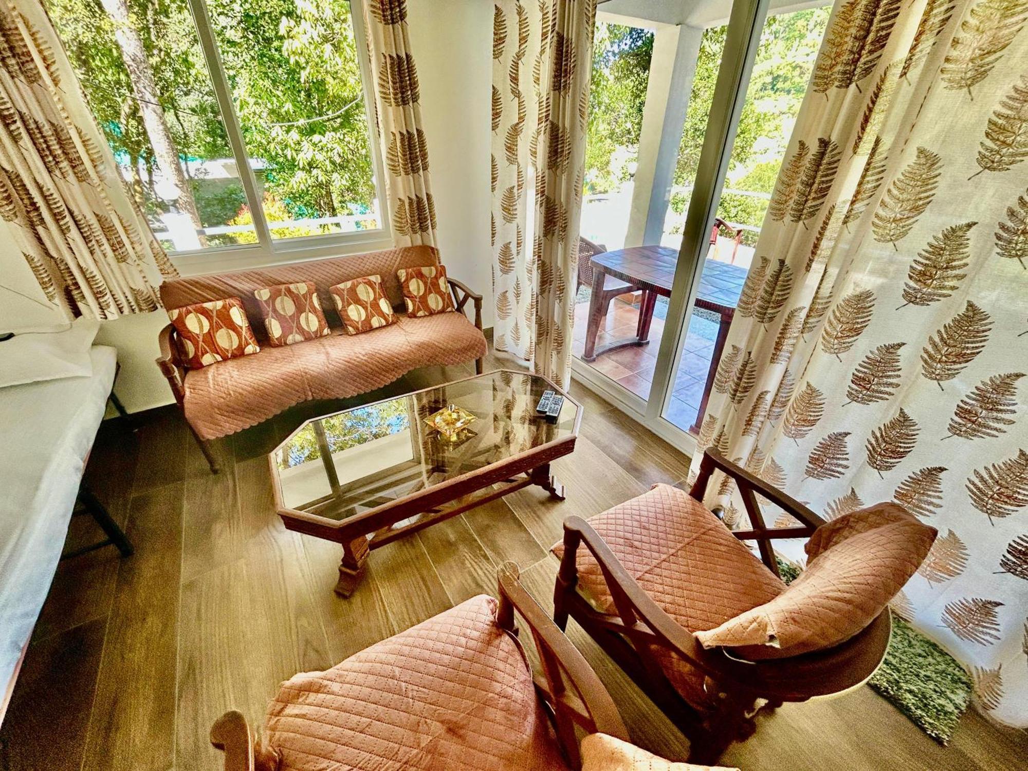 Misty Heights Peermade - Private Mountain Villa Retreat Vandiperiyār エクステリア 写真