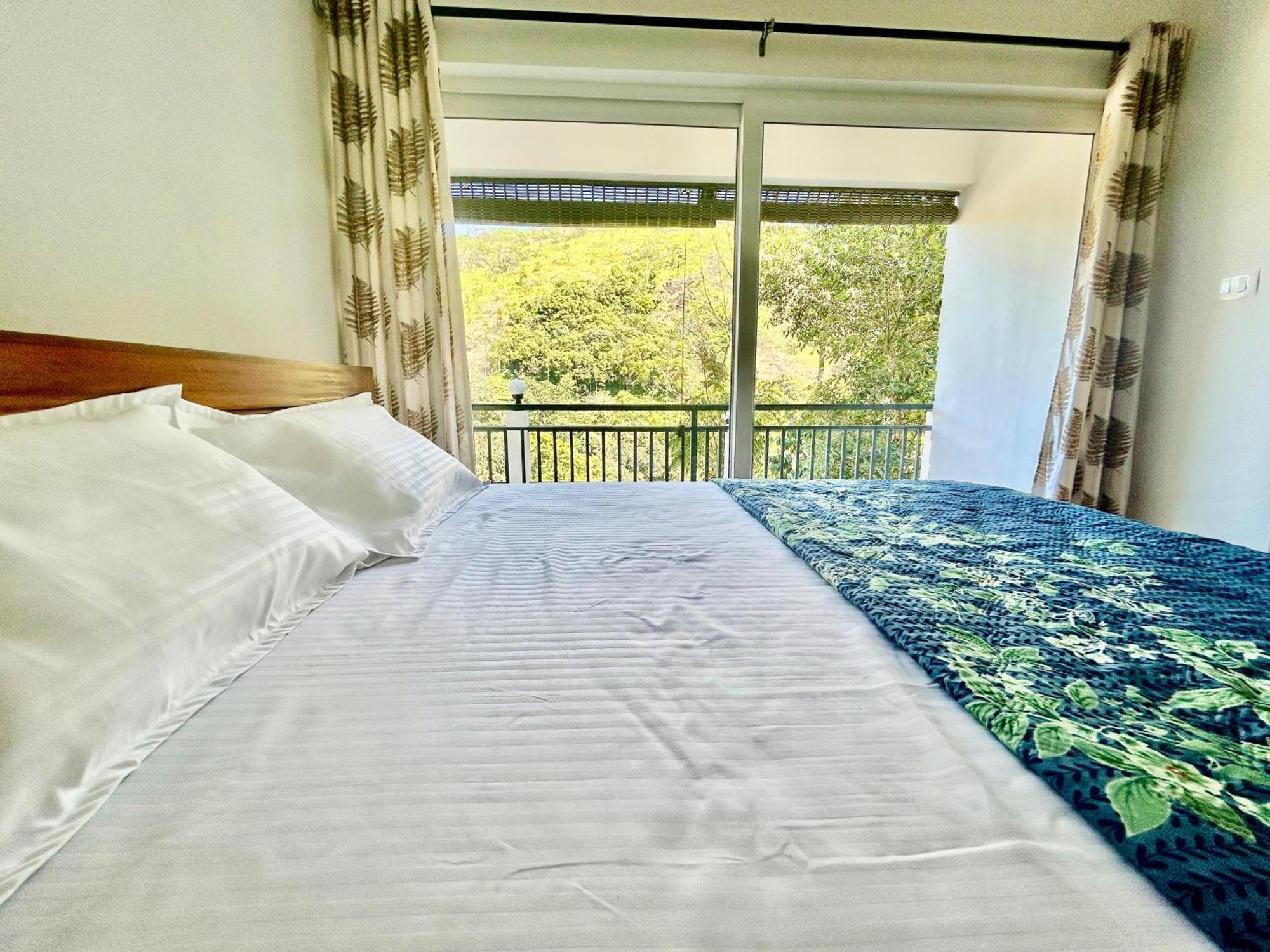 Misty Heights Peermade - Private Mountain Villa Retreat Vandiperiyār エクステリア 写真